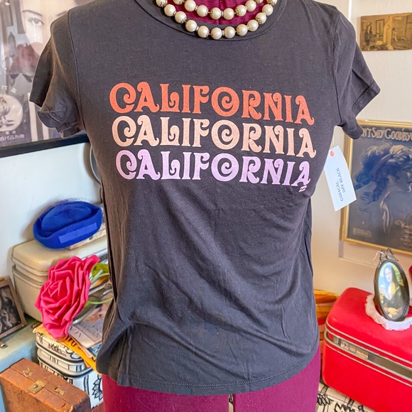 CALIFORNIA DREAMING TEE vintage 70’s- one day sale - Picture 7 of 12